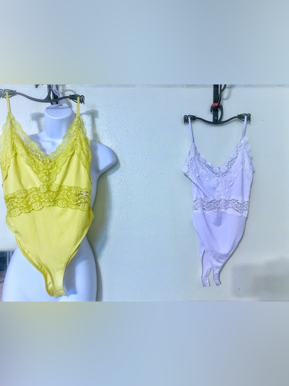 Zara BUNDLE Lace-Trim Surplice Bodysuit in Yellow & White